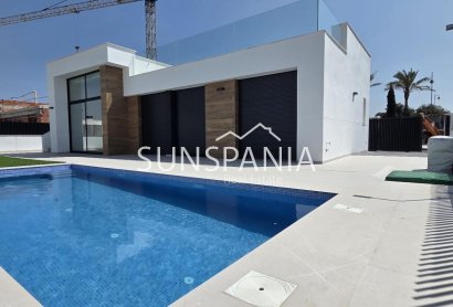 Obra nueva - Chalet -
Alhama De Murcia - Condado De Alhama