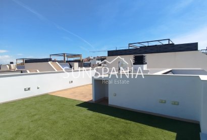 Obra nueva - Chalet -
Benijofar