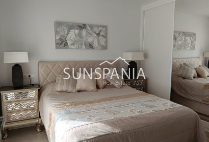 Obra nueva - Chalet -
Benijofar