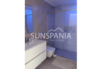 Obra nueva - Chalet -
Benijofar