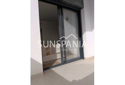 Obra nueva - Chalet -
Benijofar