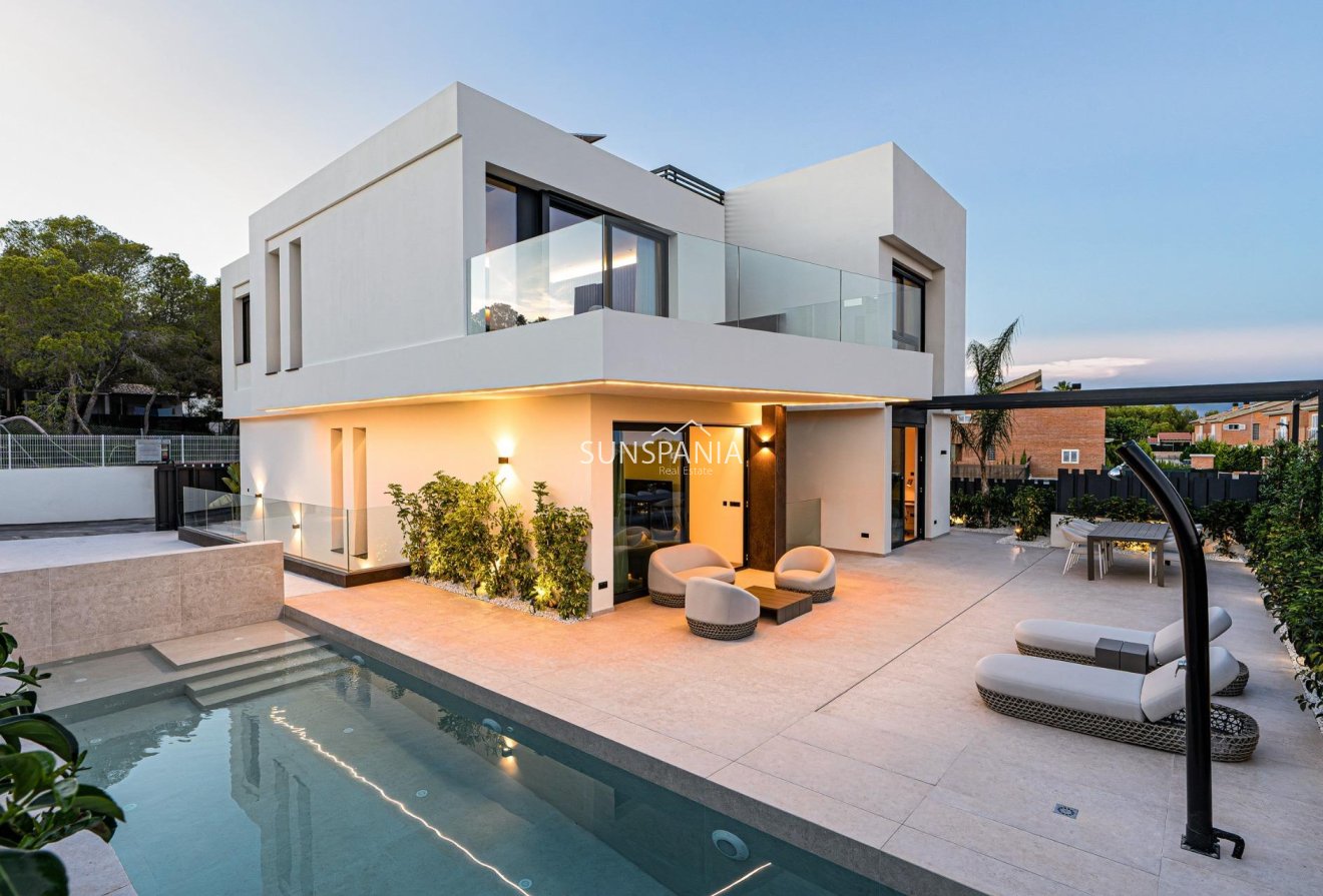 Obra nueva - Chalet -
La Nucía - Coblanca