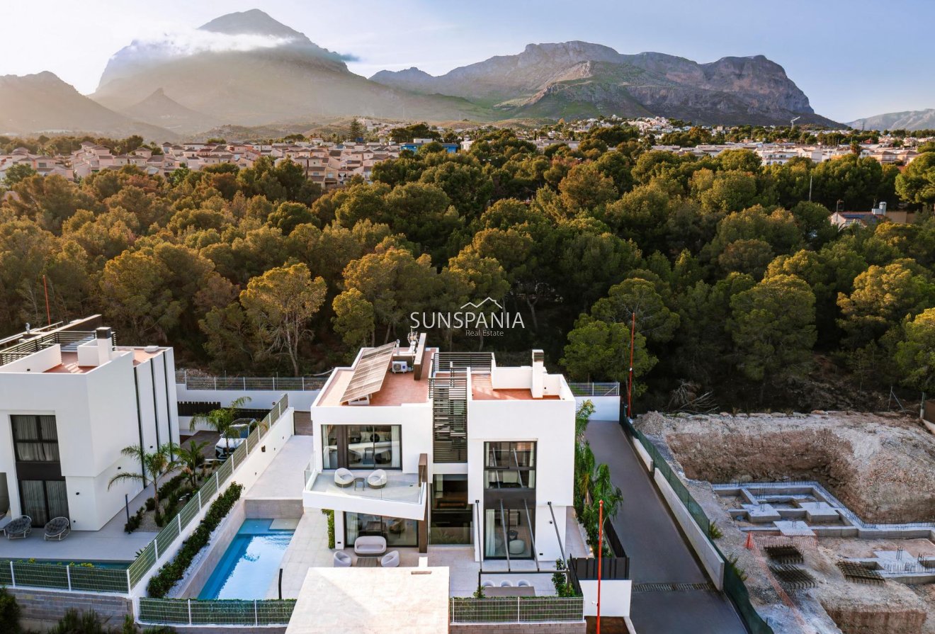 Obra nueva - Chalet -
La Nucía - Coblanca