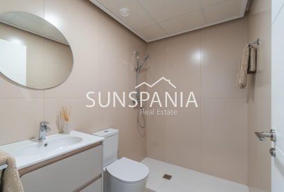 Obra nueva - Piso -
Orihuela Costa - Playa Flamenca