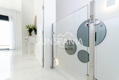 Obra nueva - Chalet -
Orihuela - Vistabella Golf