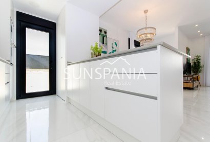 Obra nueva - Chalet -
Orihuela - Vistabella Golf