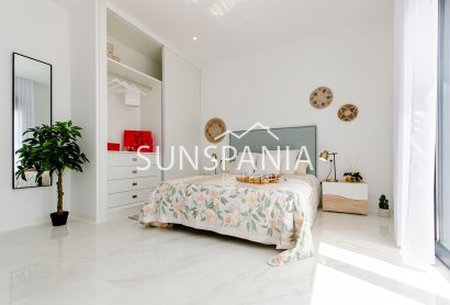 Obra nueva - Chalet -
Orihuela - Vistabella Golf