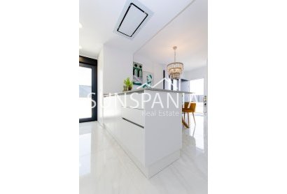 Obra nueva - Chalet -
Orihuela - Vistabella Golf