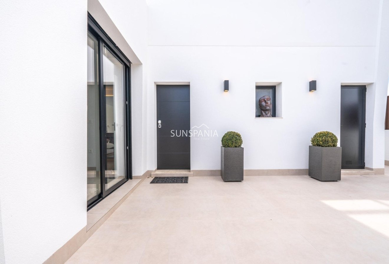 Obra nueva - Chalet -
Torre Pacheco - Roldán