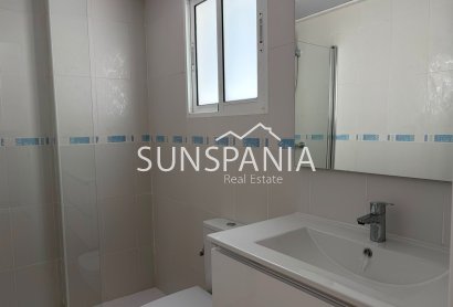 Resale - Villa -
Castalla