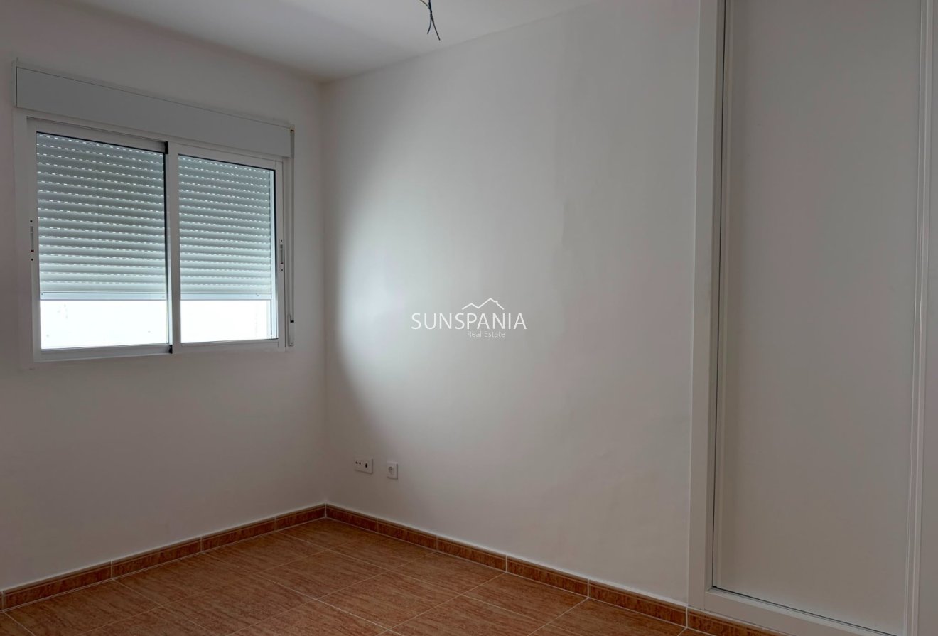Resale - Villa -
Castalla