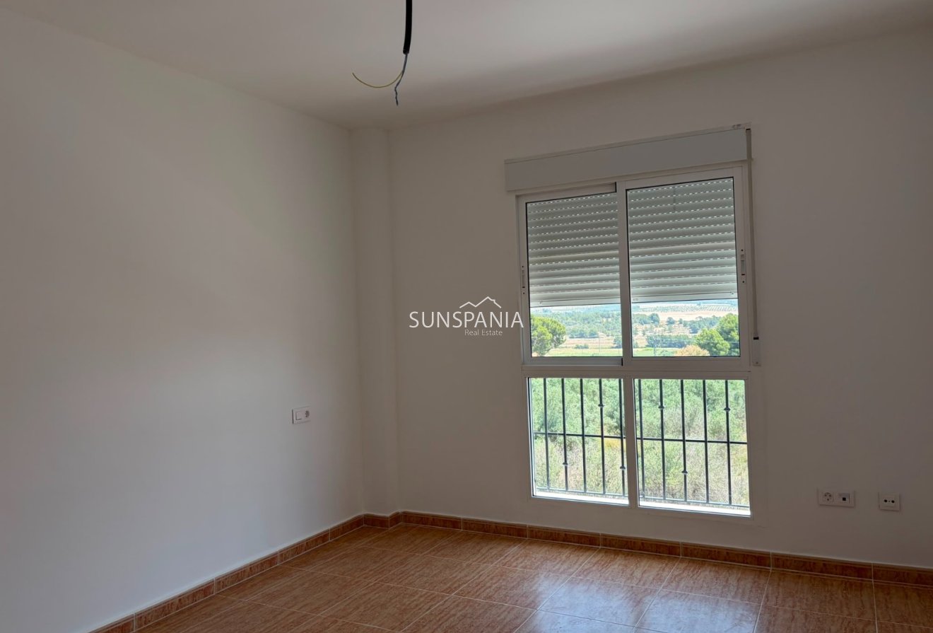Resale - Villa -
Castalla