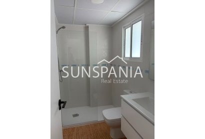 Resale - Villa -
Castalla